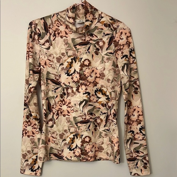 Wilfred Tops - Aritzia Wilfred Cheval Floral Mock Neck Top